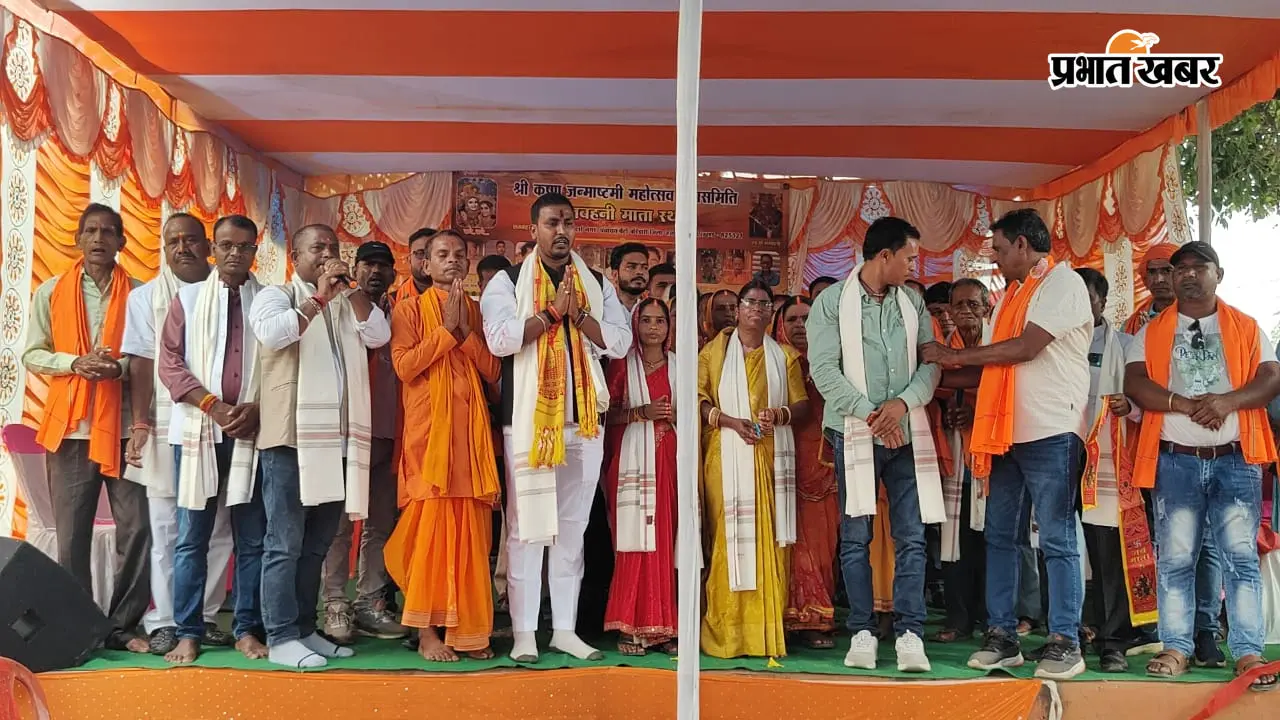 भक्ति गीतों से गूंजा केरेडारी का सतबहनी माता स्थान, जन्माष्टमी पर देर रात तक चला जागरण
