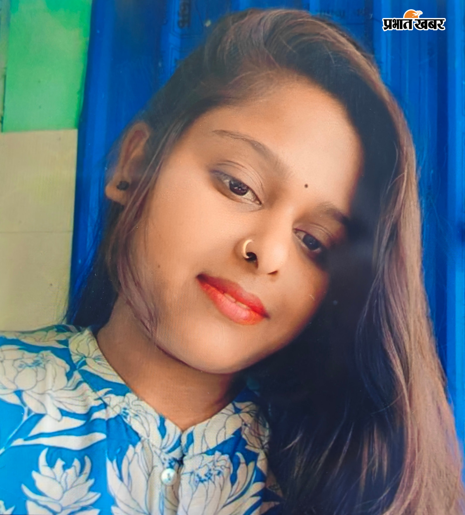 मृतक शव देखने के लिए उमड़ी भीड़  मृतक एनएम सिम्पल सुमन की फाइल फोटो  | Prabhat Khabar Network
