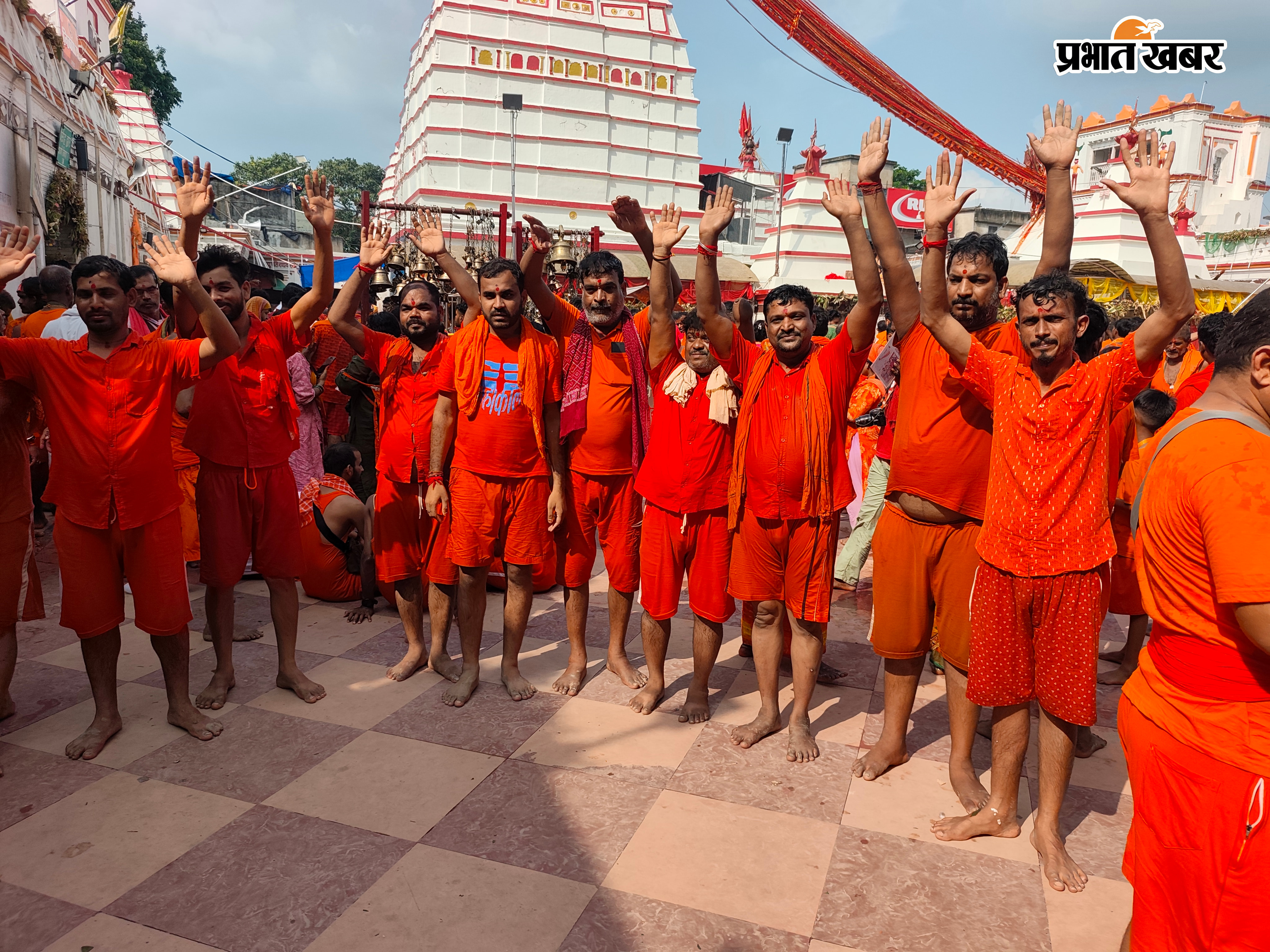 बासुकिनाथ मंदिर में भक्तों की भीड़, कतारबद्ध श्रद्धालु | Prabhat Khabar Network