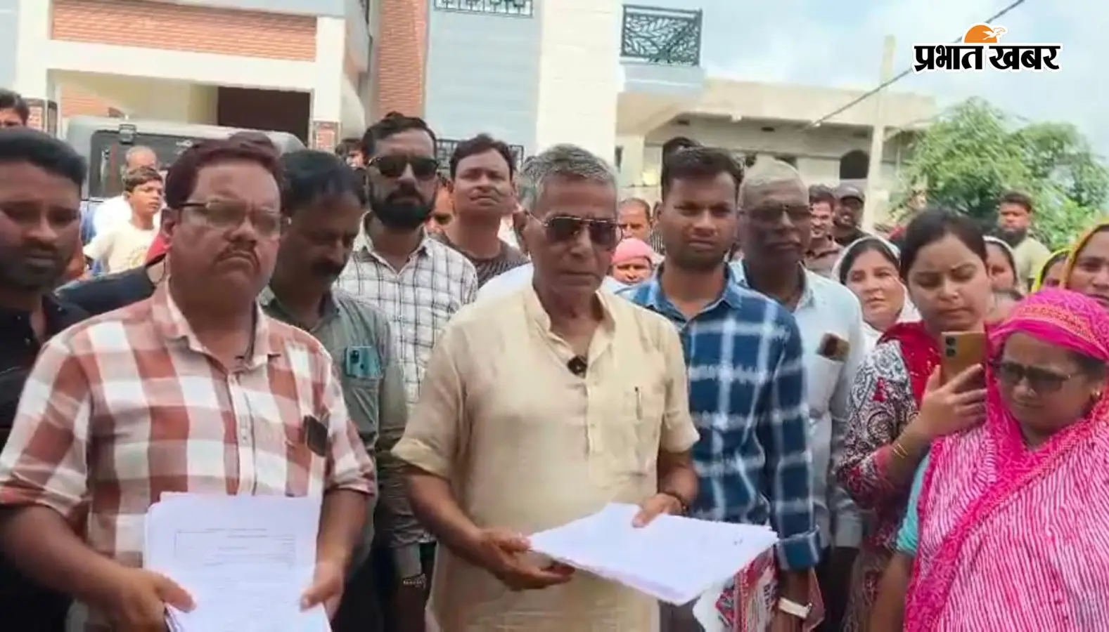 चौपारण में SIR को लेकर विवाद, 190 नाम फॉर्म-7 में दर्ज होने पर उठे सवाल