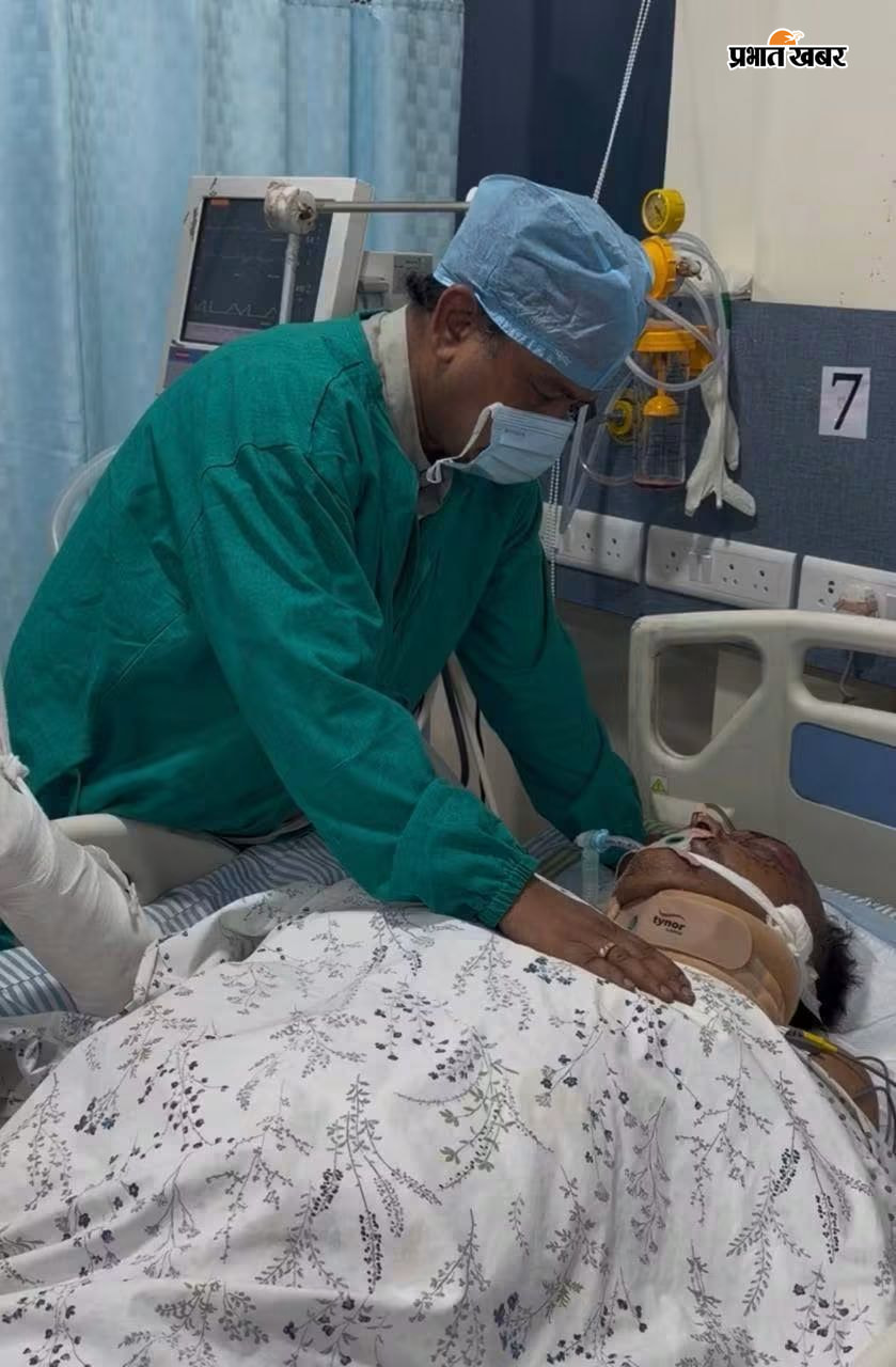 सड़क दुर्घटना में घायल चाचा को देखने असर्फी अस्पताल पहुंचे स्वास्थ्य मंत्री | Prabhat Khabar Network