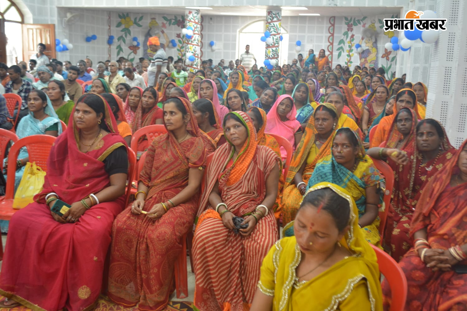 सम्मेलन में मौजूद प्रदेश अध्यक्ष, कामगार कार्यकर्ता | Prabhat Khabar Network