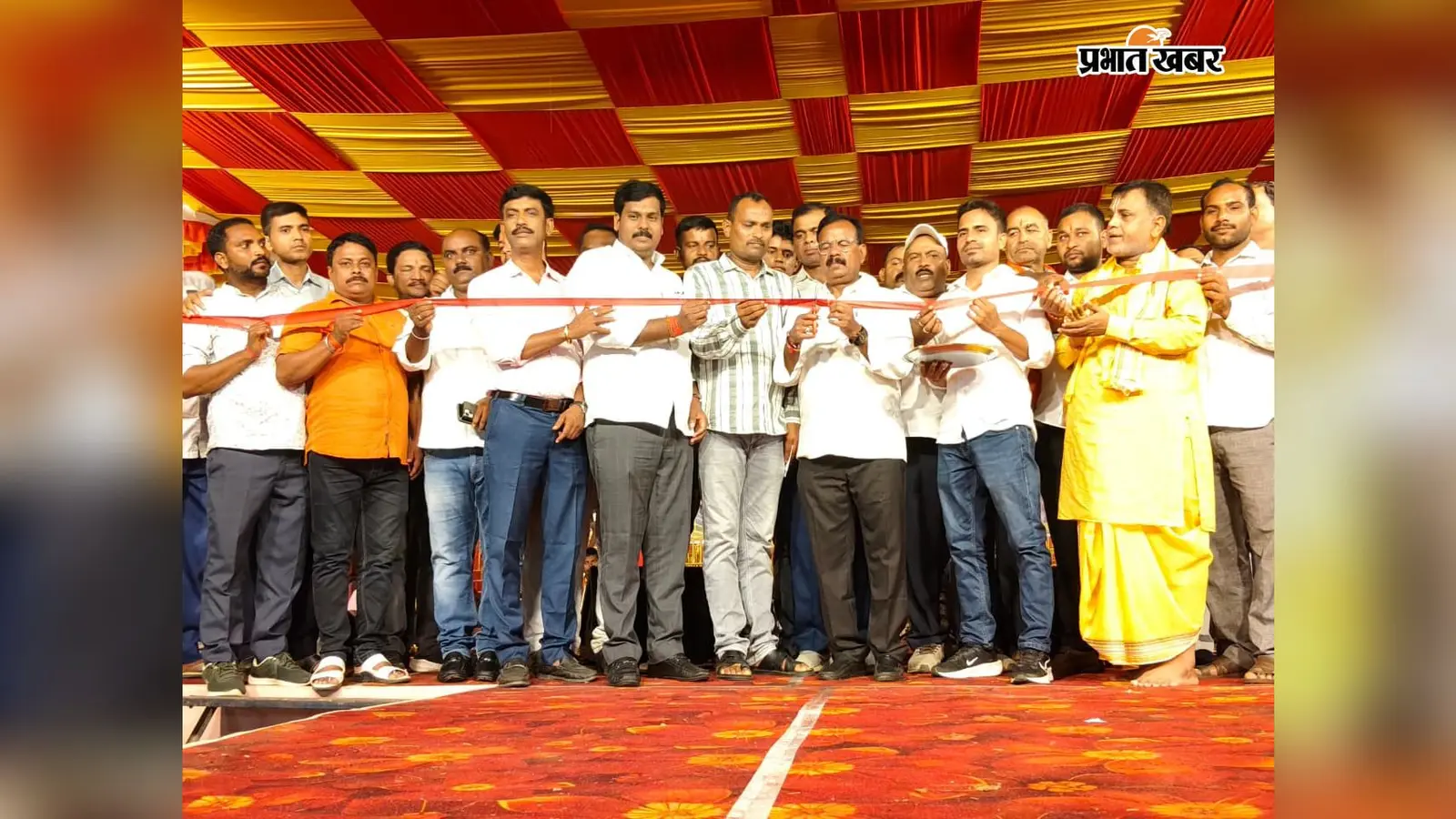 प्रतापपुर में जन्माष्टमी पर दुगोला का आयोजन, विधायक जनार्दन पासवान ने किया उद्घाटन