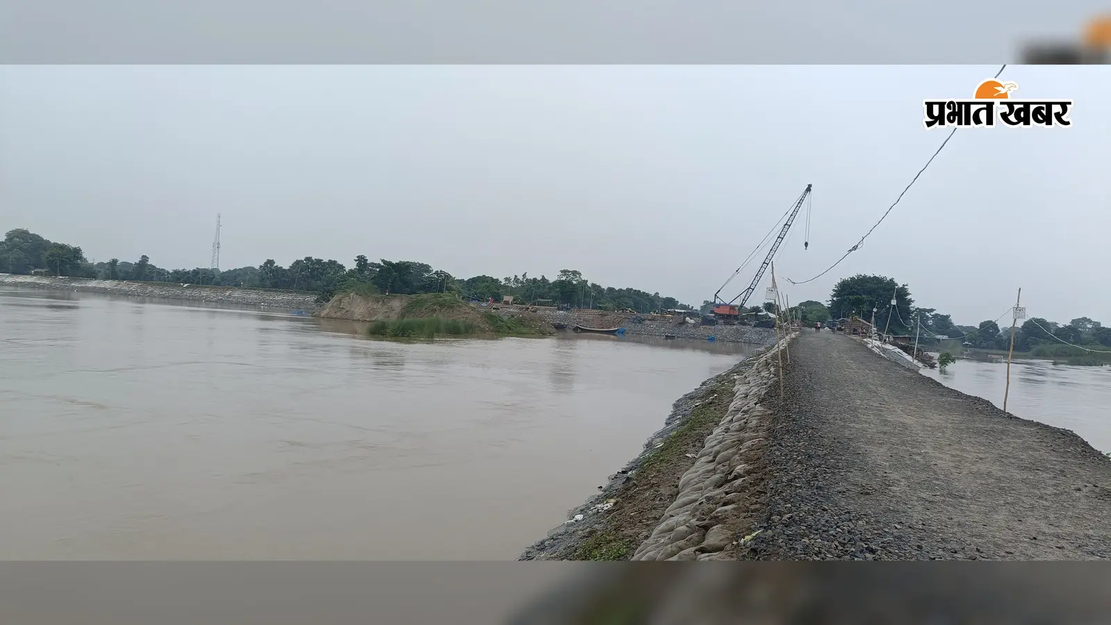 इस्माईलपुर-बिंदटोली में गंगा खतरे के निशान से 110 सेंटीमीटर ऊपर, 12 घंटे में 15 सेंटीमीटर बढ़ा जलस्तर