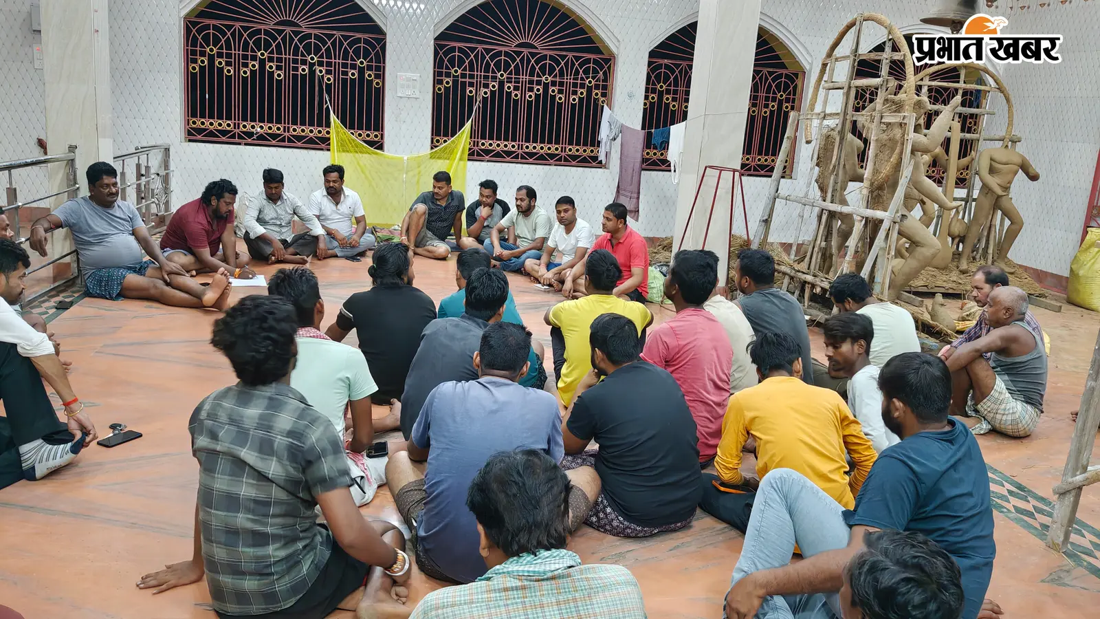 गोपीकांदर में दुर्गापूजा की तैयारी: 40 हजार की लागत से सजेगी मां दुर्गा की प्रतिमा