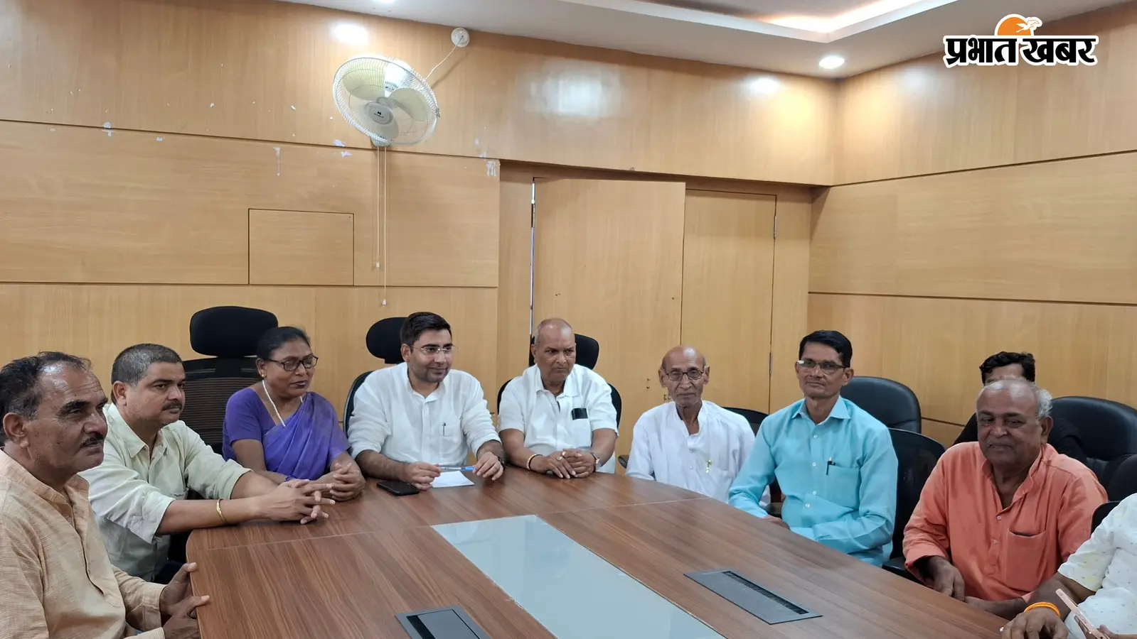 केंद्र झारखंड को आर्थिक रूप से कमजोर बनाना चाहती है, खनिज विधेयक से पूंजीपतियों को फायदा : कांग्रेस