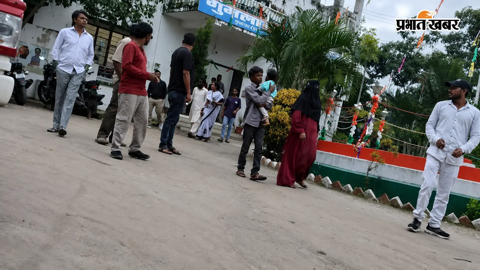 गुमला में फिल्मी ड्रामा: साली बोली- जीजा ने की कोर्ट मैरिज, पति बोला- दोनों को रखूंगा साथ