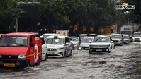 दिल्ली-एनसीआर में झमाझम बारिश: उमस से मिली राहत, जलभराव से थम गए पहिए