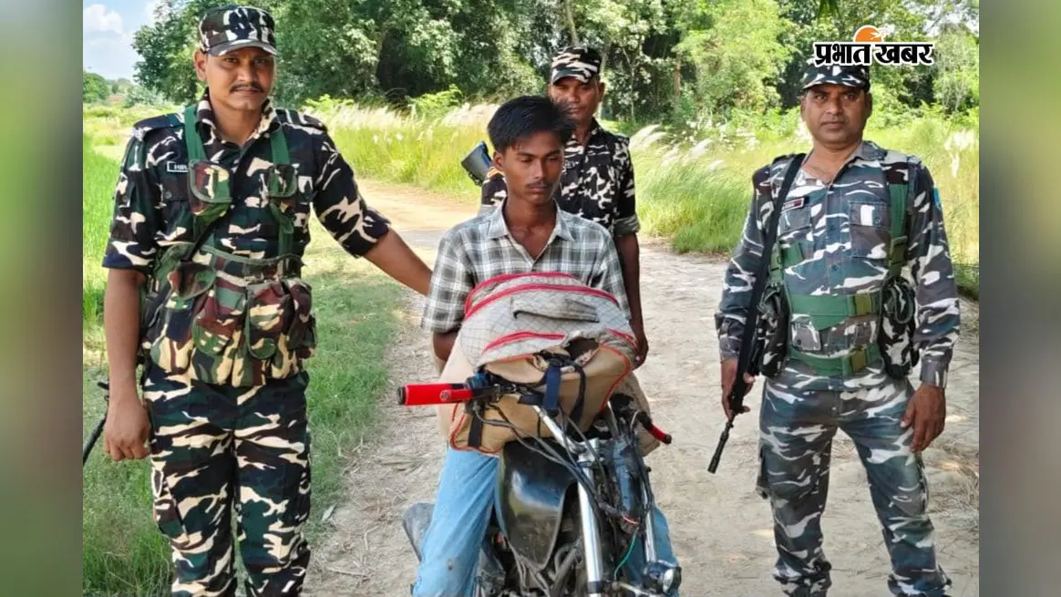 बॉर्डर पर SSB की नजर से नहीं बच पाया तस्कर, बाइक समेत 120 बोतल देसी शराब बरामद