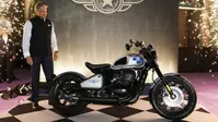 आनंद महिंद्रा ने पेश की नई Jawa 42 Bobber All Stars, नए रंग और ग्राफिक्स ने बदला बाइक का लुक