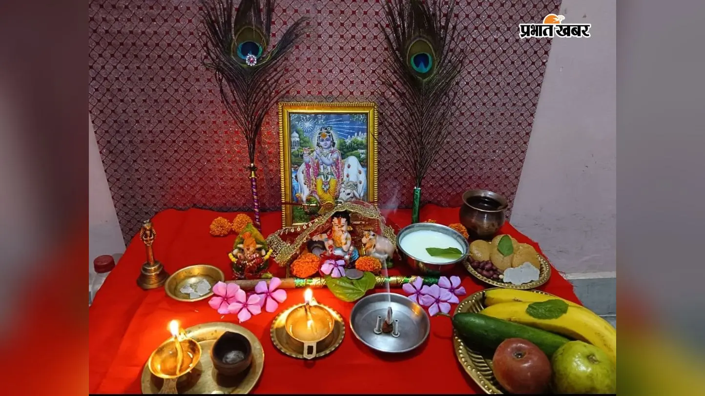 हरिहरपुर में भक्तिभाव से मनी जन्माष्टमी, मंदिरों में देर रात तक गूंजे श्रीकृष्ण के जयकारे