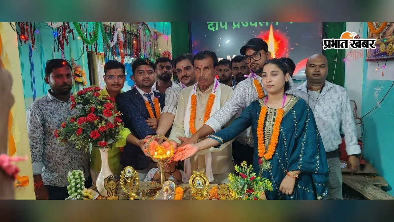 बालाजी एकेडमी में धूमधाम से मना शिक्षक दिवस, गुरुजनों का हुआ भव्य सम्मान