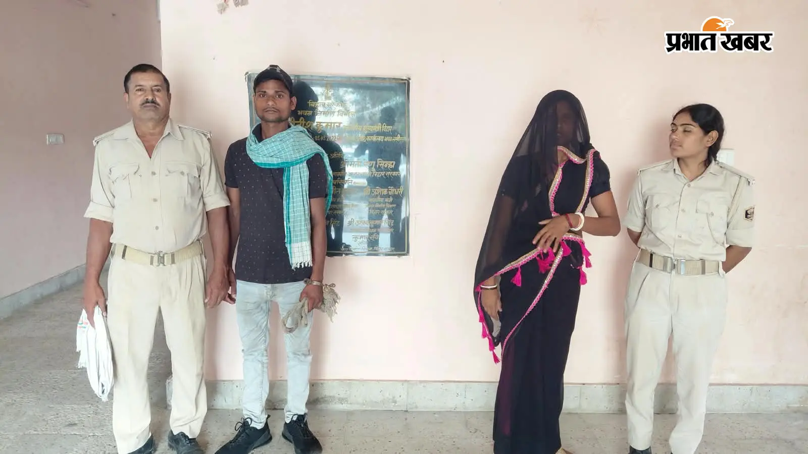 बीयर और देसी शराब बरामद, महिला तस्कर व पियक्कड़ गिरफ्तार व दो तस्कर फरार