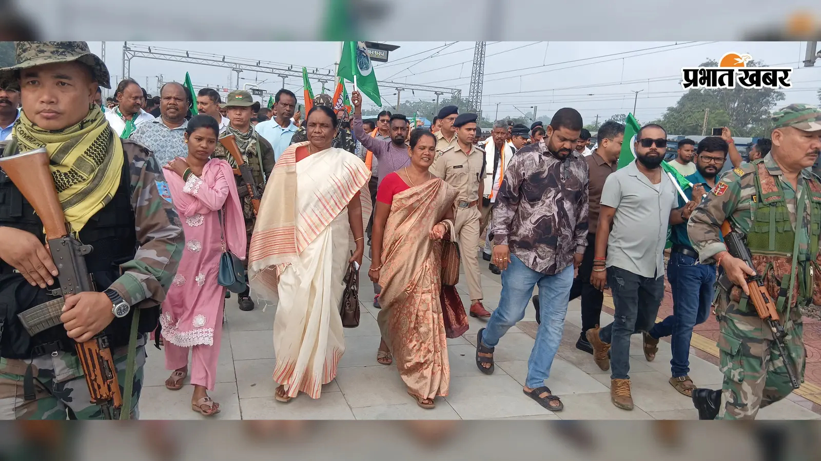 रेल कनेक्टिविटी की बड़ी सौगात, मनोहरपुर में एर्नाकुलम एक्सप्रेस का ठहराव शुरू