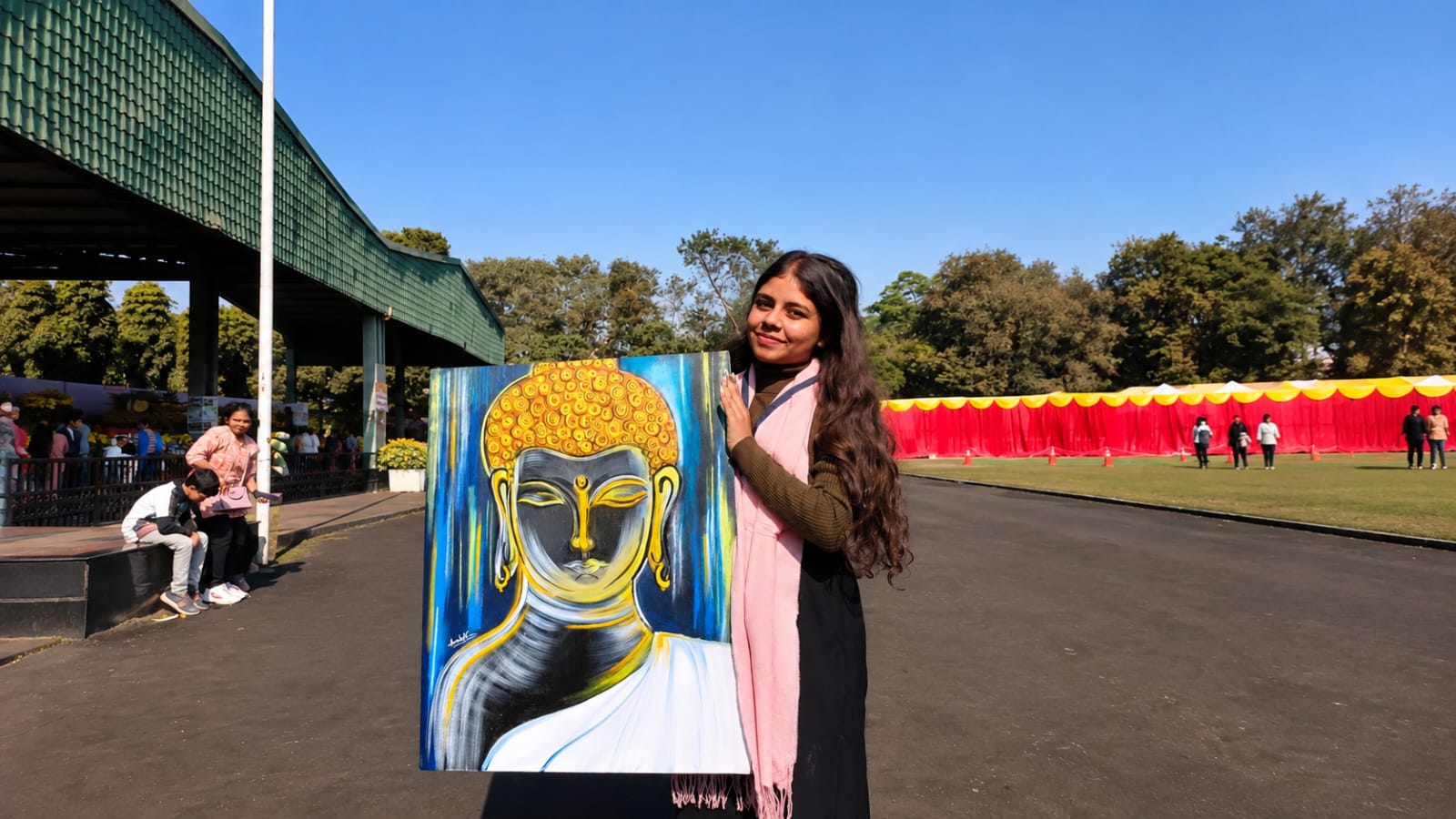 पेंटिंग के साथ अंशिका.