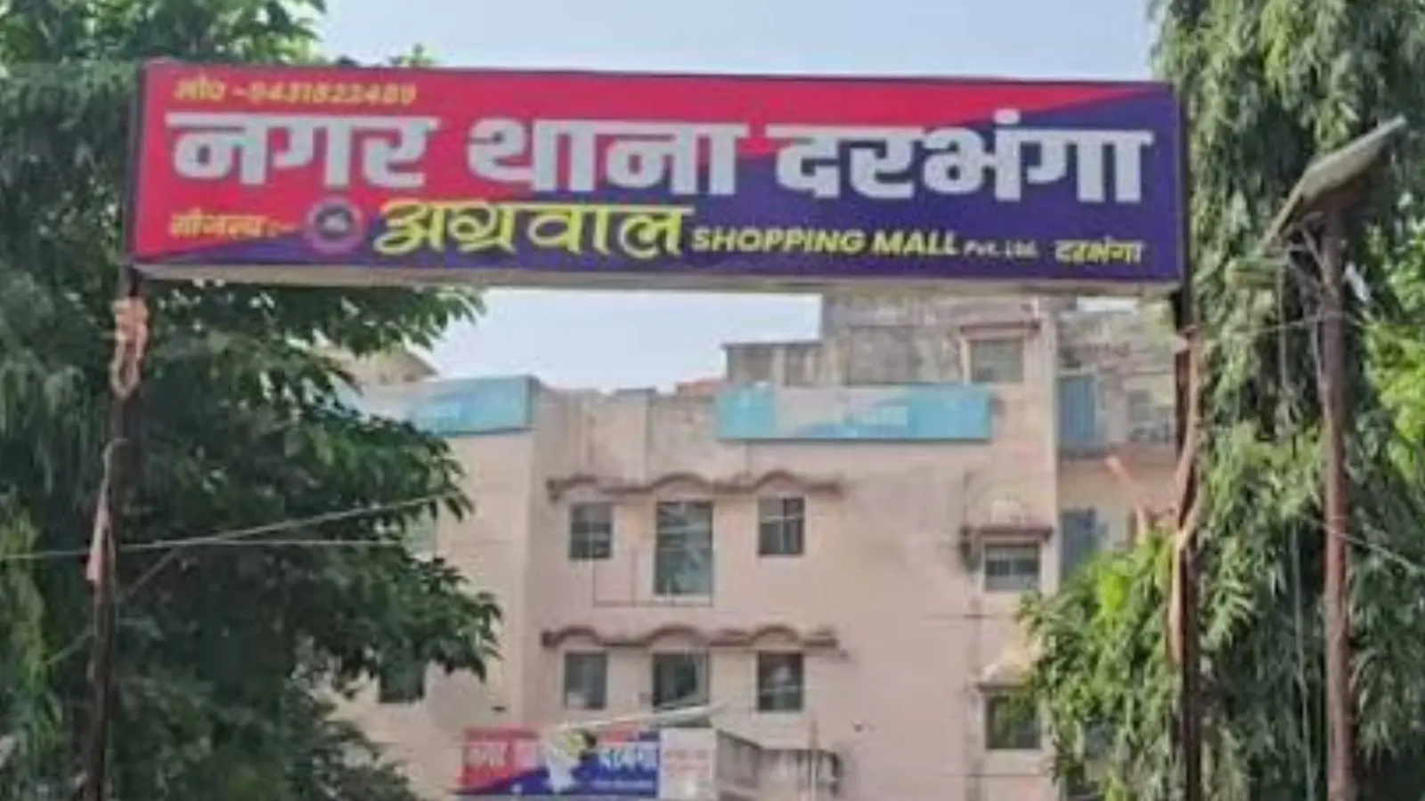 पुराने घर में फंदे से लटका मिला 21 वर्षीय युवक का शव, मौत की वजह तलाश रही पुलिस