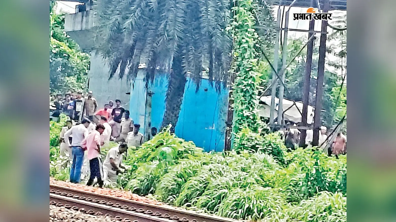 आइडीसी में रेल पटरी के किनारे मिला युवक का क्षत-विक्षत शव, हत्या का संदेह