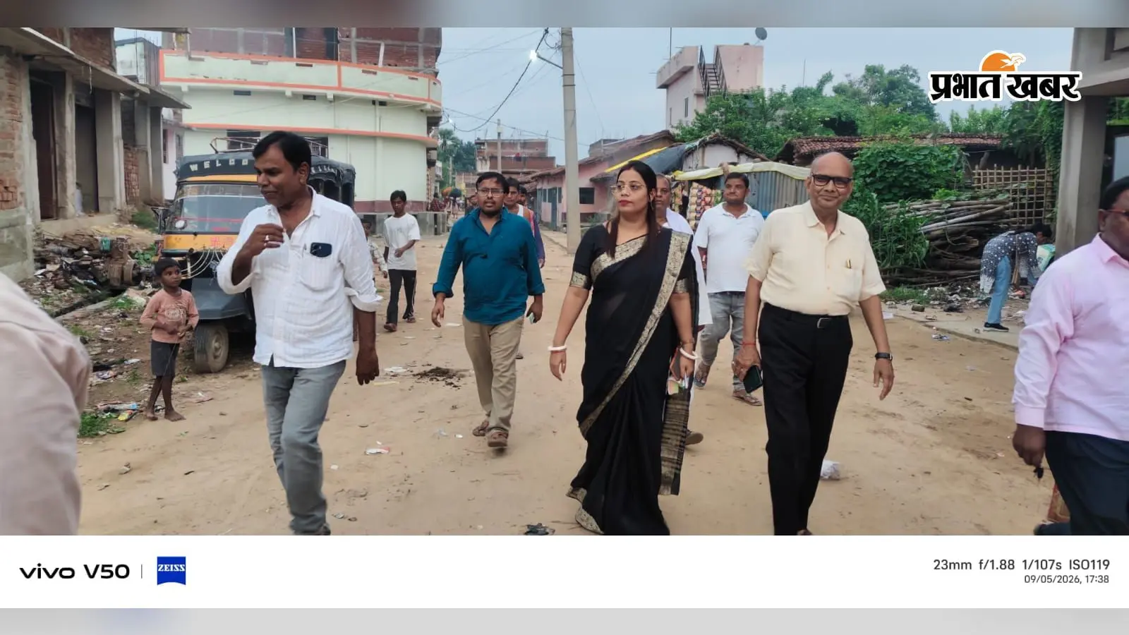 दाउदनगर में सड़क-नाला निर्माण का मुख्य पार्षद ने लिया जायजा, जल निकासी व्यवस्था दुरुस्त करने पर दिया जोर; जलजमाव से राहत की जगी उम्मीद