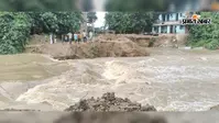 तेज धार में दूसरी बार बहा महाने नदी का डायवर्सन, टेटिया बंबर के दर्जनों गांवों का प्रखंड मुख्यालय से संपर्क टूटा