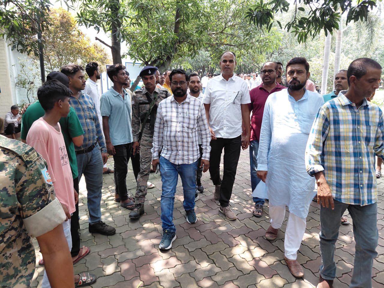 सिंदरी विधायक चंद्रदेव महतो