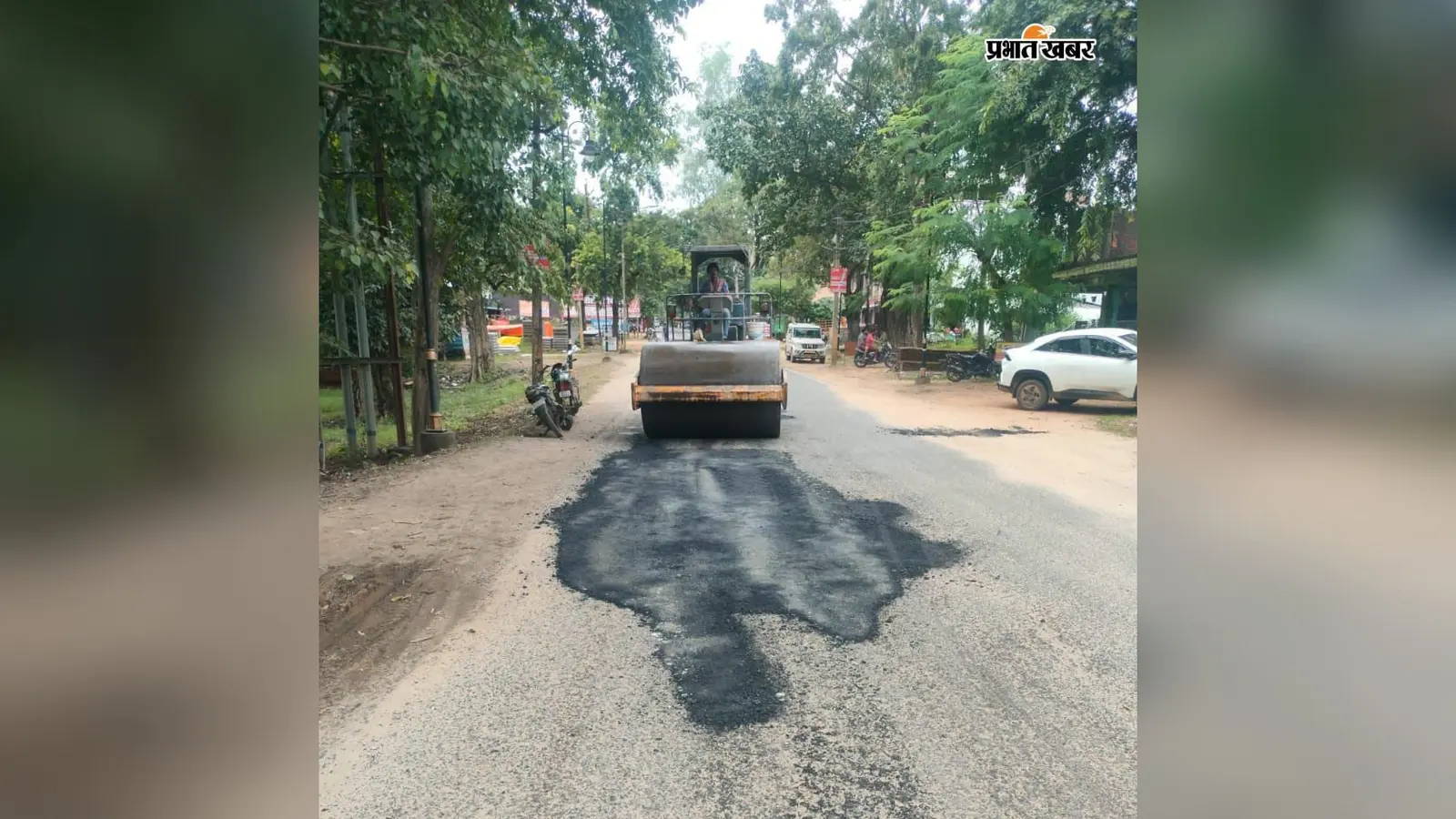 लातेहार : जर्जर NH-75 को संवारने में जुटा प्रशासन, डीसी की सख्ती के बाद शुरू हुआ मरम्मत कार्य