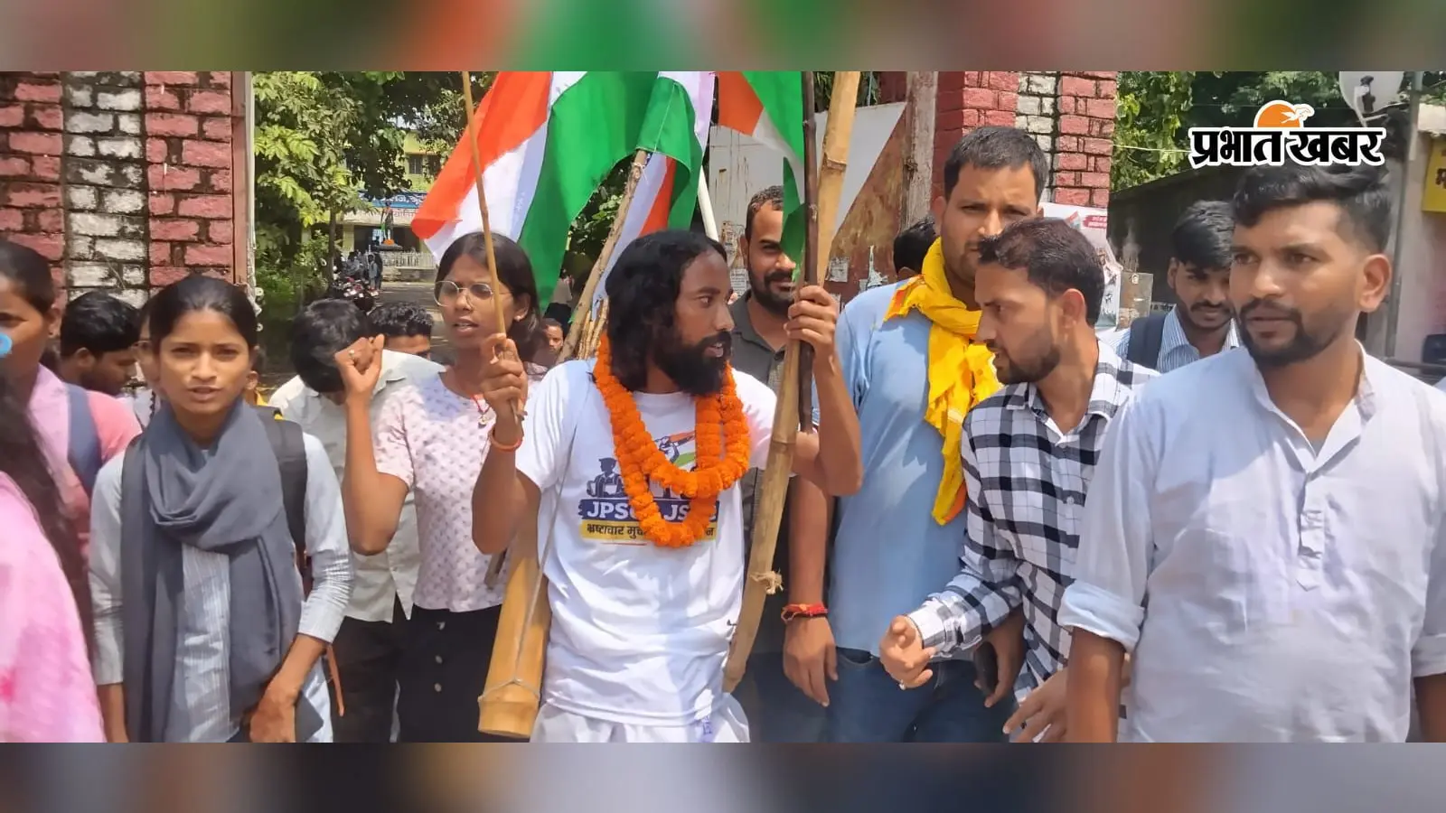 भर्ती व्यवस्था सुधार यात्रा पहुंची खूंटी, छात्र नेता देवेंद्र महतो ने कहा - धांधली बंद होने तक जारी रहेगा आंदोलन