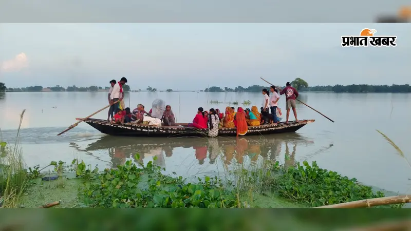 अमदाबाद: गंगा और महानंदा के दोहरे उफान से हाहाकार, दर्जनों गांव जलमग्न; लाल निशान के पार पहुंची गंगा