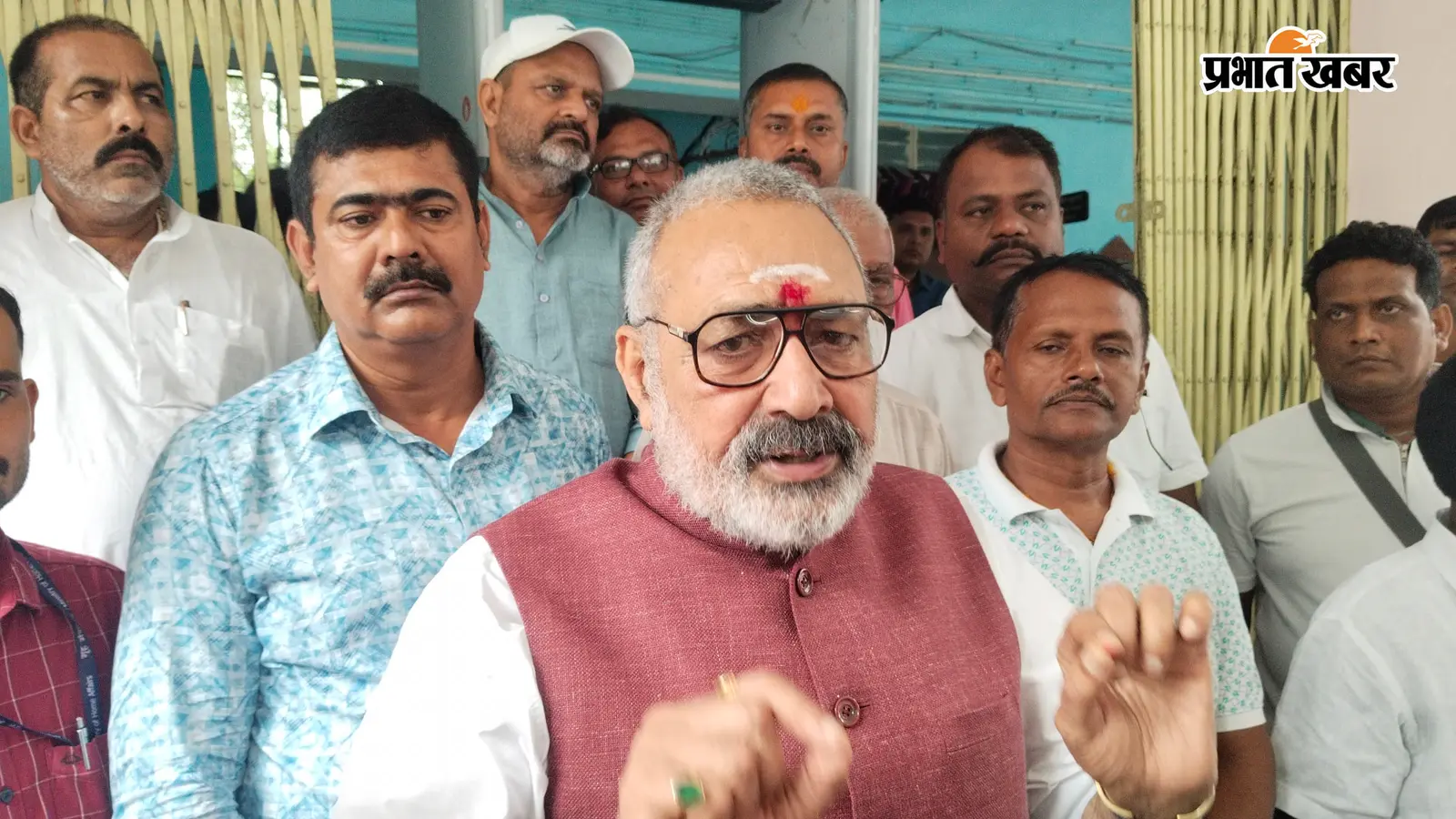 बलिया के 53 वार्ड बाढ़ की चपेट में, जलमग्न हुए हजारों घर, गिरिराज सिंह ने अधिकारियों को सामुदायिक रसोई शुरू कराने का दिया निर्देश
