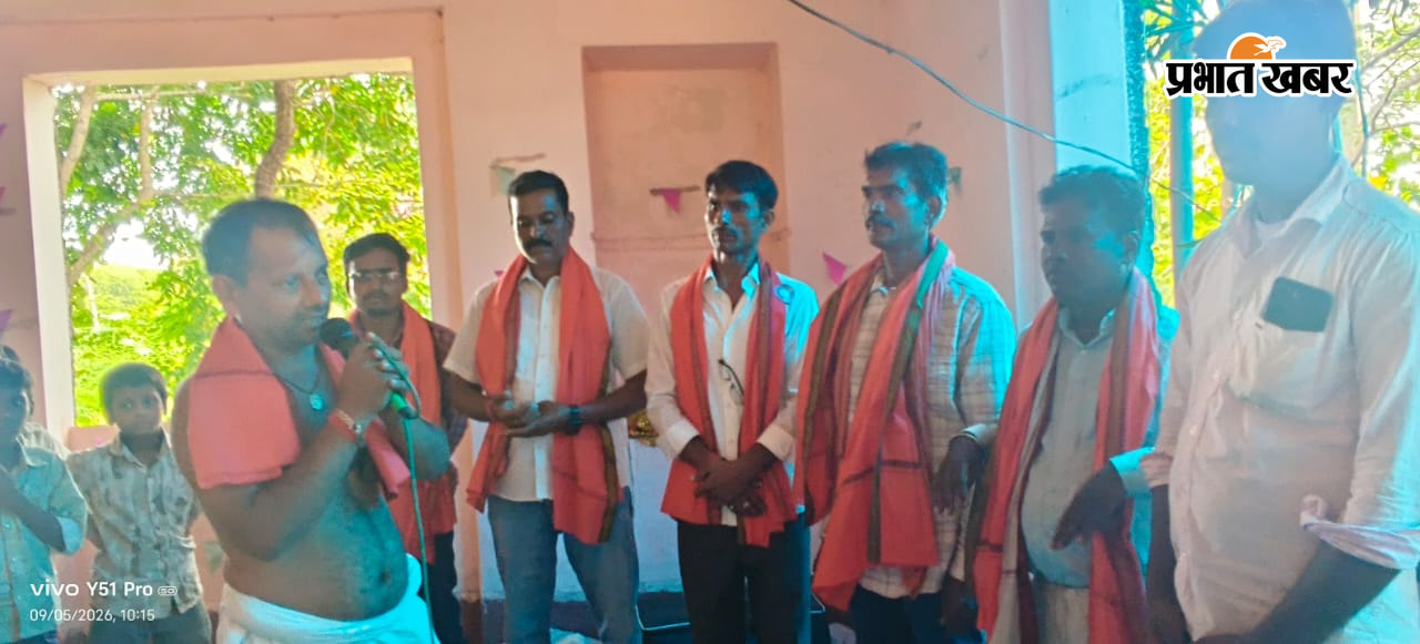 अखंड कीर्तन में शामिल श्रद्धालु | Prabhat Khabar Network
