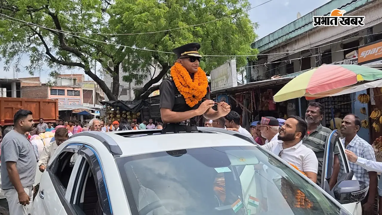 सारण: पिता को खोया, हौसला नहीं... NDA पास कर लेफ्टिनेंट बने अमन, जानें सफलता की पूरी कहानी