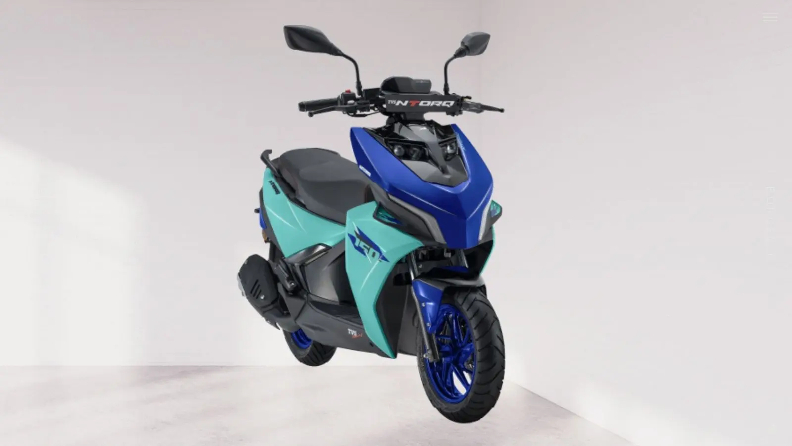 TVS Ntorq 150 खरीदने का प्लान है? जानें Standard और TFT में कौन सा वेरिएंट आपके लिए रहेगा बेस्ट