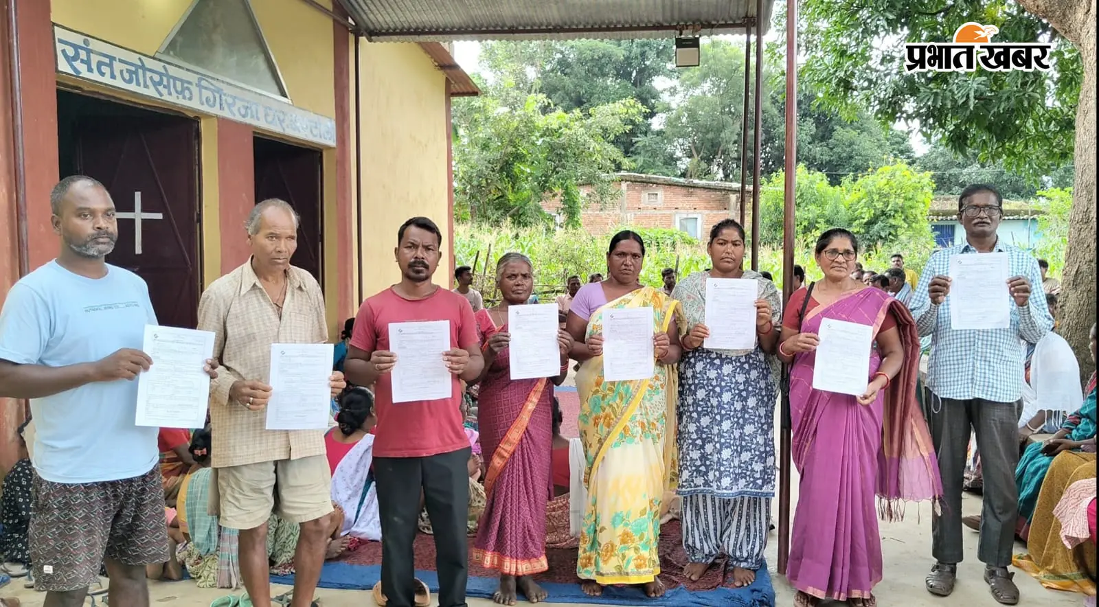 प्रपत्र-7 को लेकर फिर विवाद, महुआडांड़ के बरटोली में आठ मतदाताओं ने जांच की मांग की