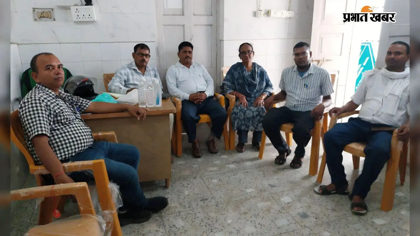 सासाराम में शिक्षा सेवकों का चार माह से मानदेय बाधित, कर्मचारी संघ ने प्रशासन से भुगतान की उठायी मांग
