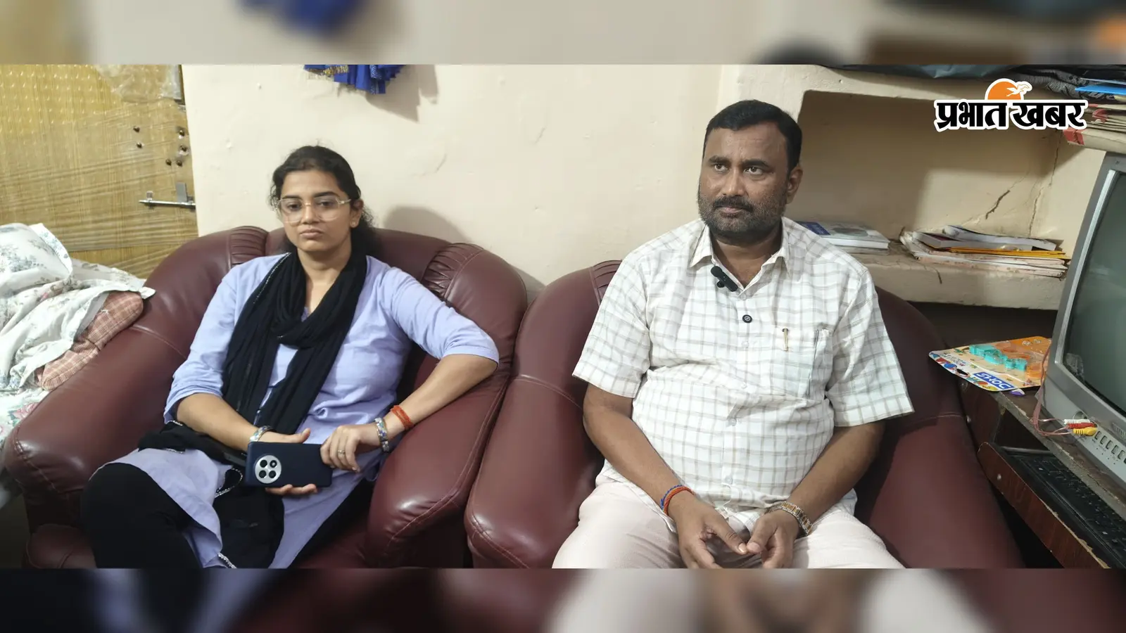 झाझा के बीडीओ की चेतावनी - दबाव बनाकर सरकारी काम कराने वालों के लिए प्रखंड कार्यालय में कोई जगह नहीं
