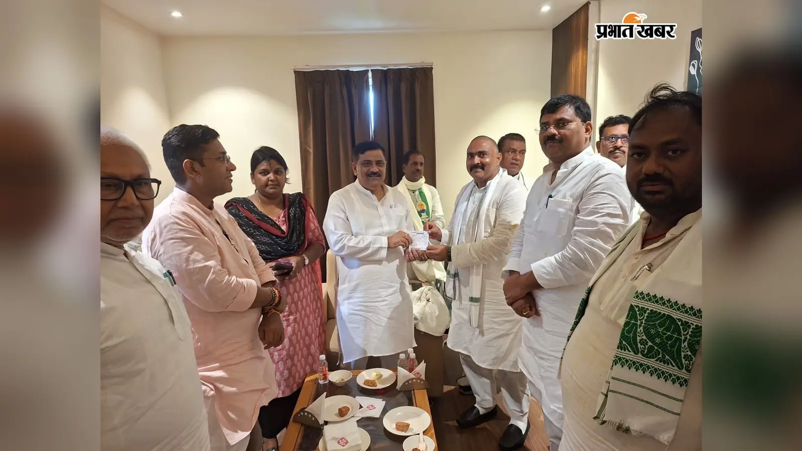 भोजपुर: कोईलवर में जदयू के राष्ट्रीय कार्यकारी अध्यक्ष संजय झा व प्रदेश अध्यक्ष उमेश कुशवाहा का भव्य स्वागत; मुख्य पार्षद सरताज आलम के नेतृत्व में हजारों ने ली सदस्यता