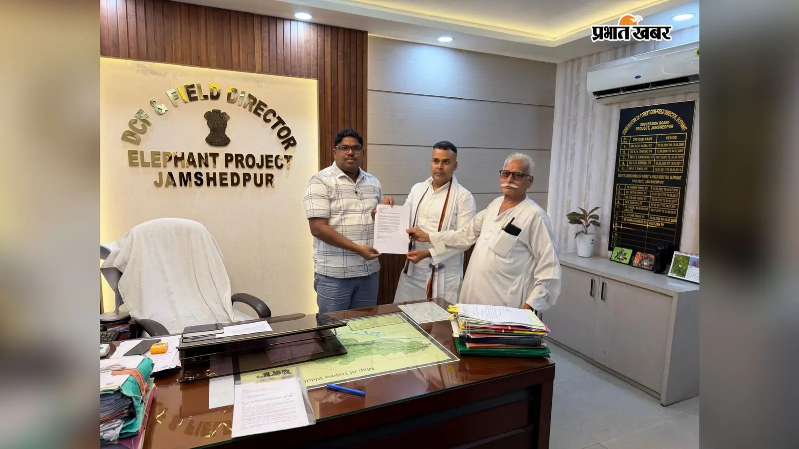 मानगो दाईगुट्टू में रास्ता बंद होने से लोगों में नाराजगी, बोले- इमरजेंसी में कैसे पहुंचेगी एंबुलेंस?