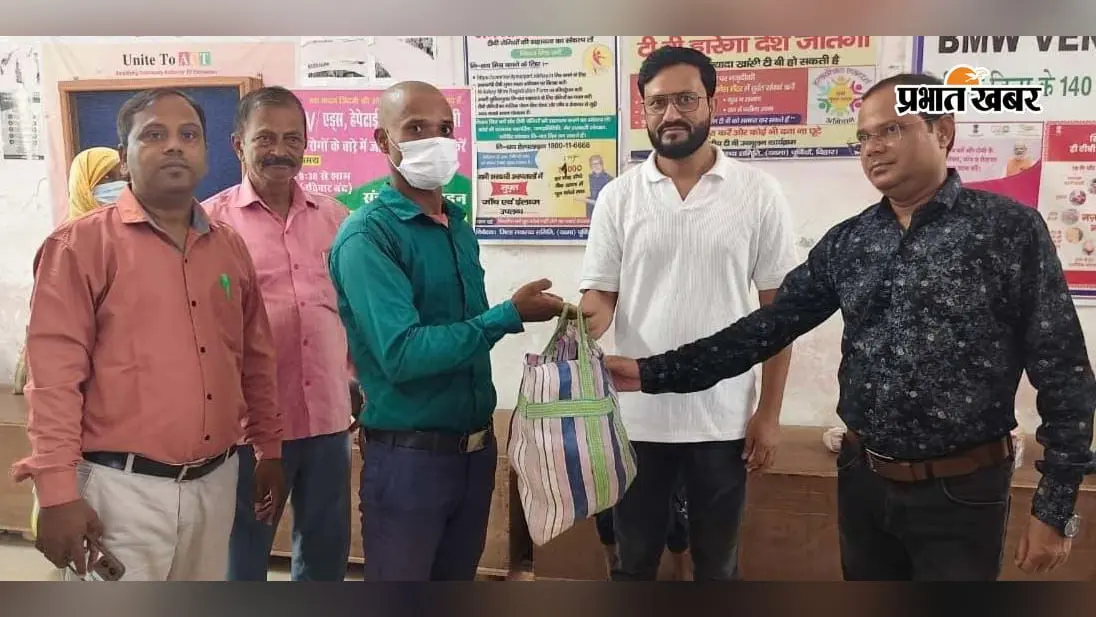 पूर्णिया में 26 टीबी मरीजों को मिला पोषण किट, निक्षय मित्र योजना से किया गया फूड बास्केट वितरण