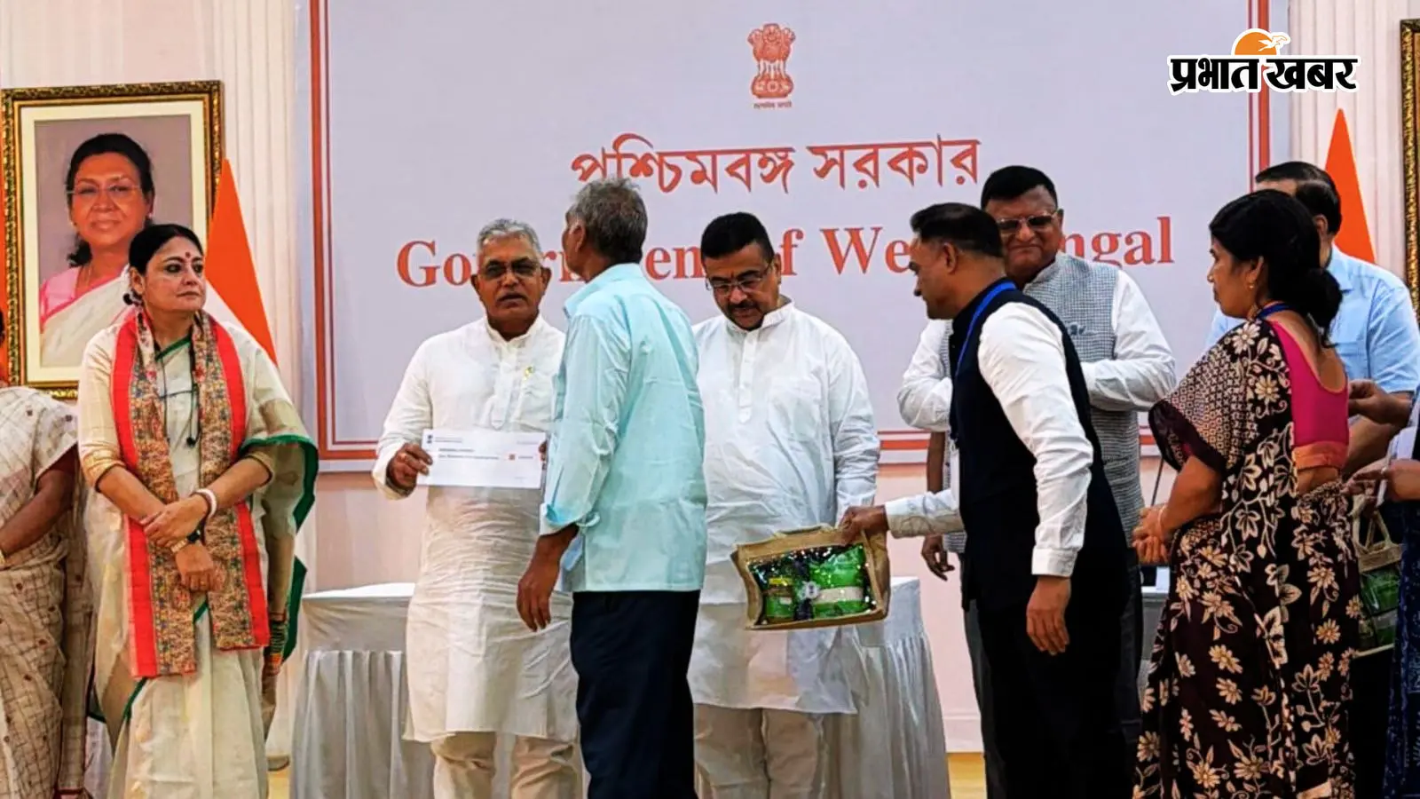 वृद्धावस्था पेंशन में 50 प्रतिशत की बढ़ोतरी, शुभेंदु अधिकारी बोले- पुरानी सरकार ने बंगाल को दिवालिया बनाया, देखें वीडियो