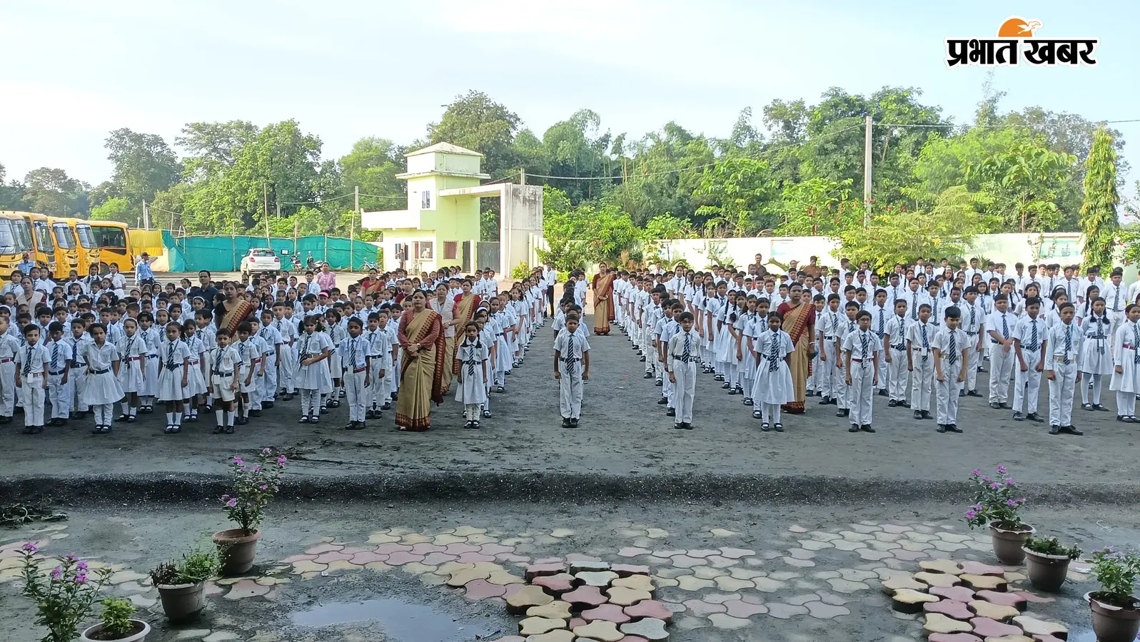 सुदिव्य कुमार सोनू के निधन पर ऑक्सफोर्ड पब्लिक स्कूल में शोकसभा