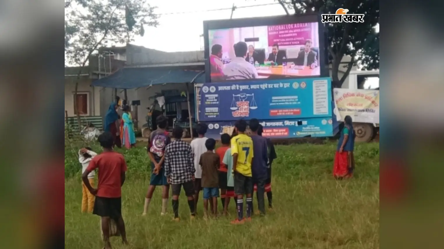 बाल विवाह, नशाखोरी और डायन-बिसाही के खिलाफ ग्रामीणों को किया जागरूक