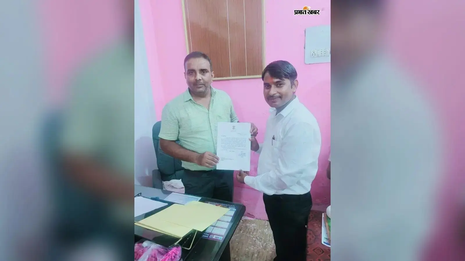 कैमूर के शारीरिक शिक्षक उमेश प्रसाद सम्मानित, बास्केटबॉल खिलाड़ियों को दे रहे प्रशिक्षण