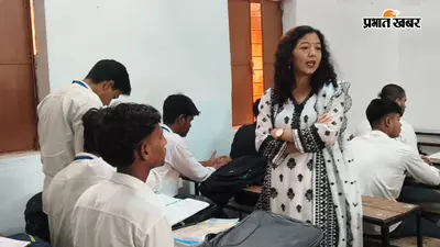 जहानाबाद के मॉडल स्कूल में डीएम का औचक निरीक्षण, 1200 में सिर्फ 300 छात्र मिले, उठे सवाल