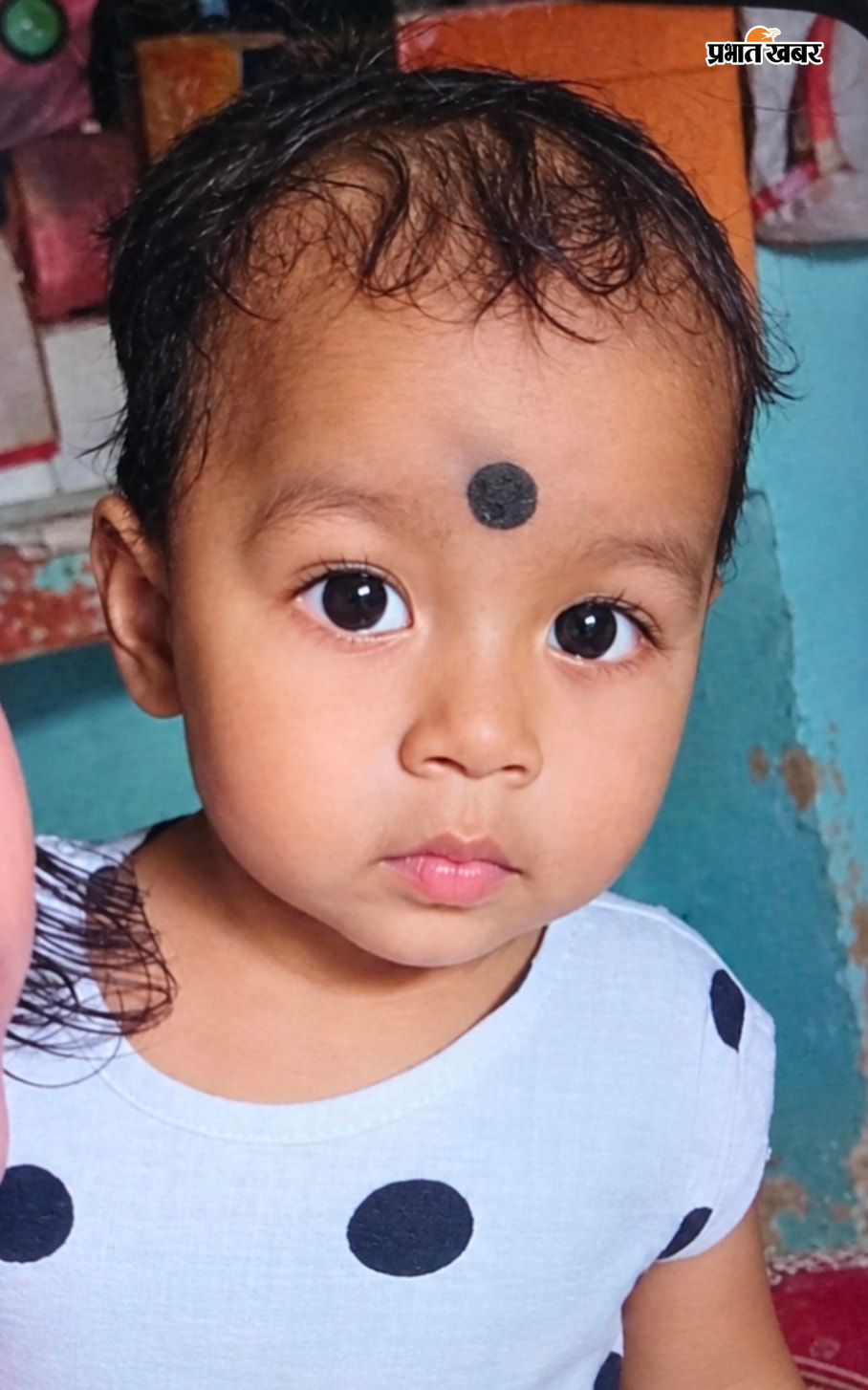 1. घटनास्थल पर लगी भीड़ और क्षतिग्रस्त वाहन को सड़क से हटाता जेसीबी 2. सोनो अस्पताल में घायल का होता इलाज 3. मृतक सुशील वर्णवाल का फाइल फोटो 4. मृतक मासूम प्रिया का फाइल फोटो | Prabhat Khabar Network