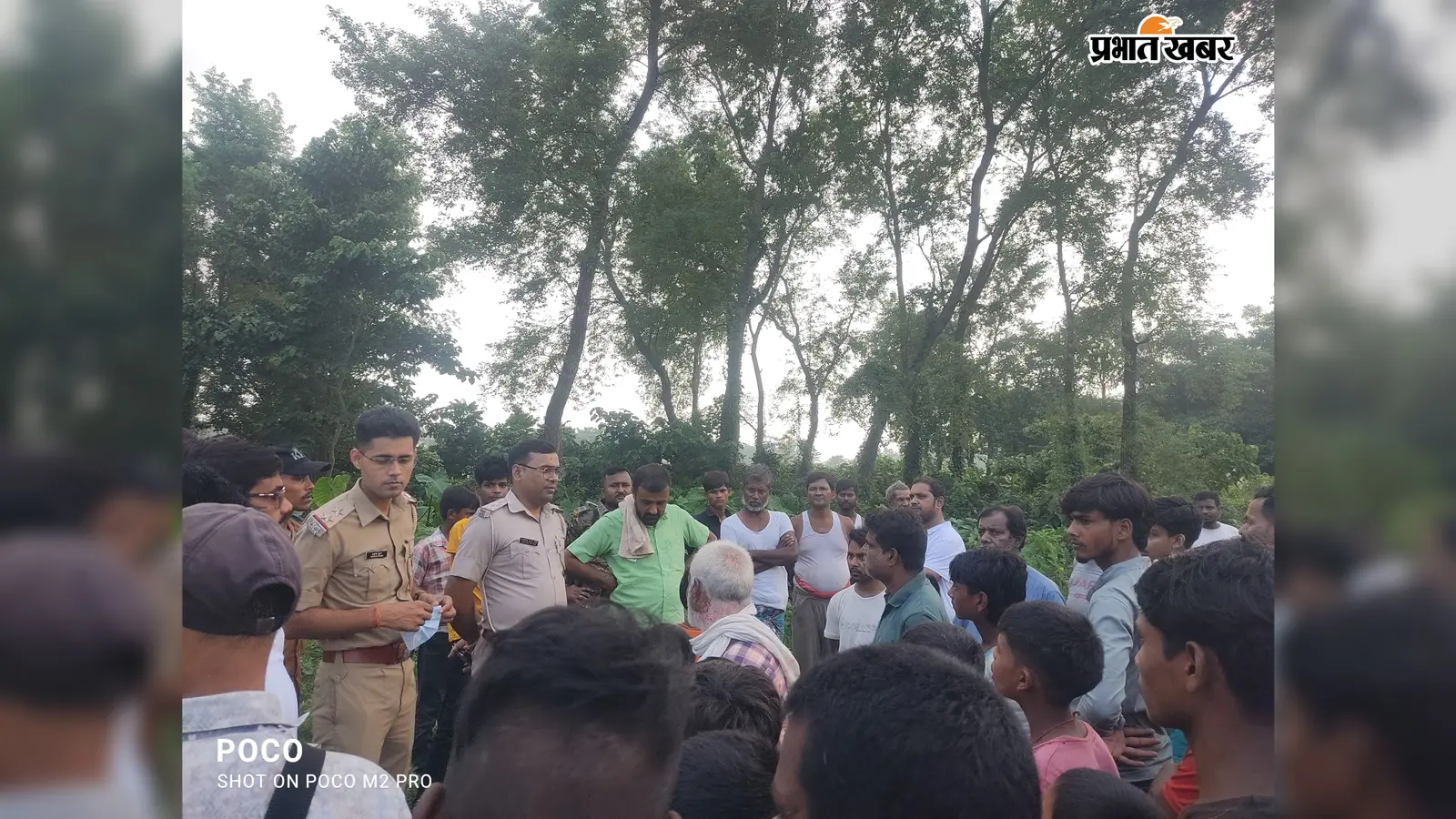 बैरगनिया में पेड़ से लटका मिला 25 वर्षीय महिला का शव, अब तक नहीं हुई पहचान