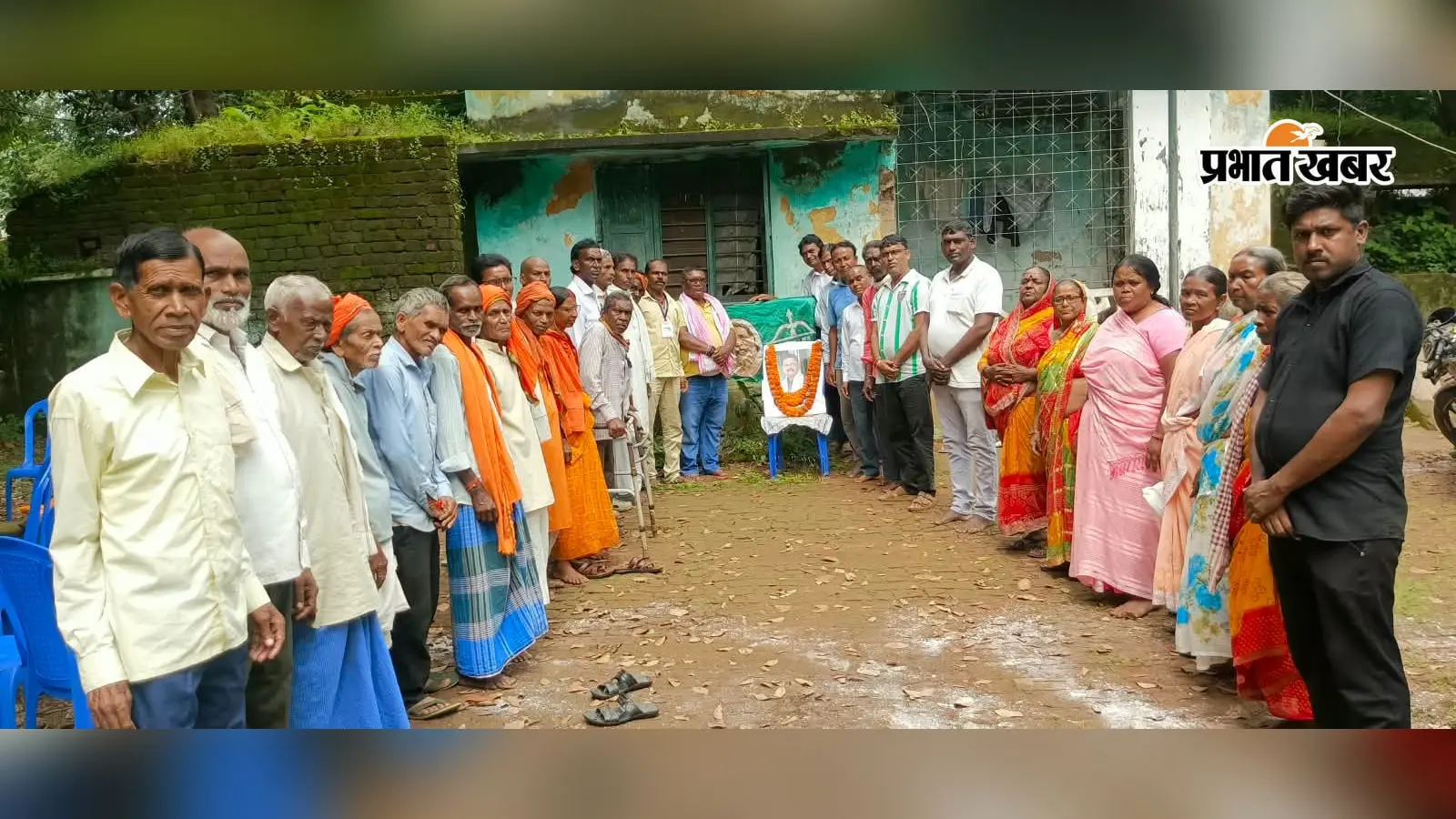 गोला में झारखंड आंदोलनकारियों ने सुदिव्य सोनू को दी श्रद्धांजलि