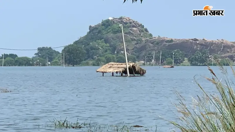 मुंगेर में गंगा ने तोड़ा 10 साल का रिकॉर्ड, डेंजर लेबल से 79 सेंटीमीटर ऊपर पहुंचा जलस्तर