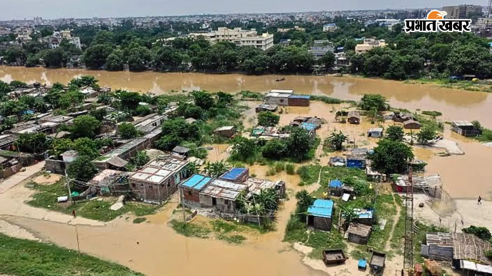बिहार में बाढ़: कहीं घट रहा पानी तो कहीं गंगा ने बनाया रिकॉर्ड, जानिए किस जिले में कैसा है हाल