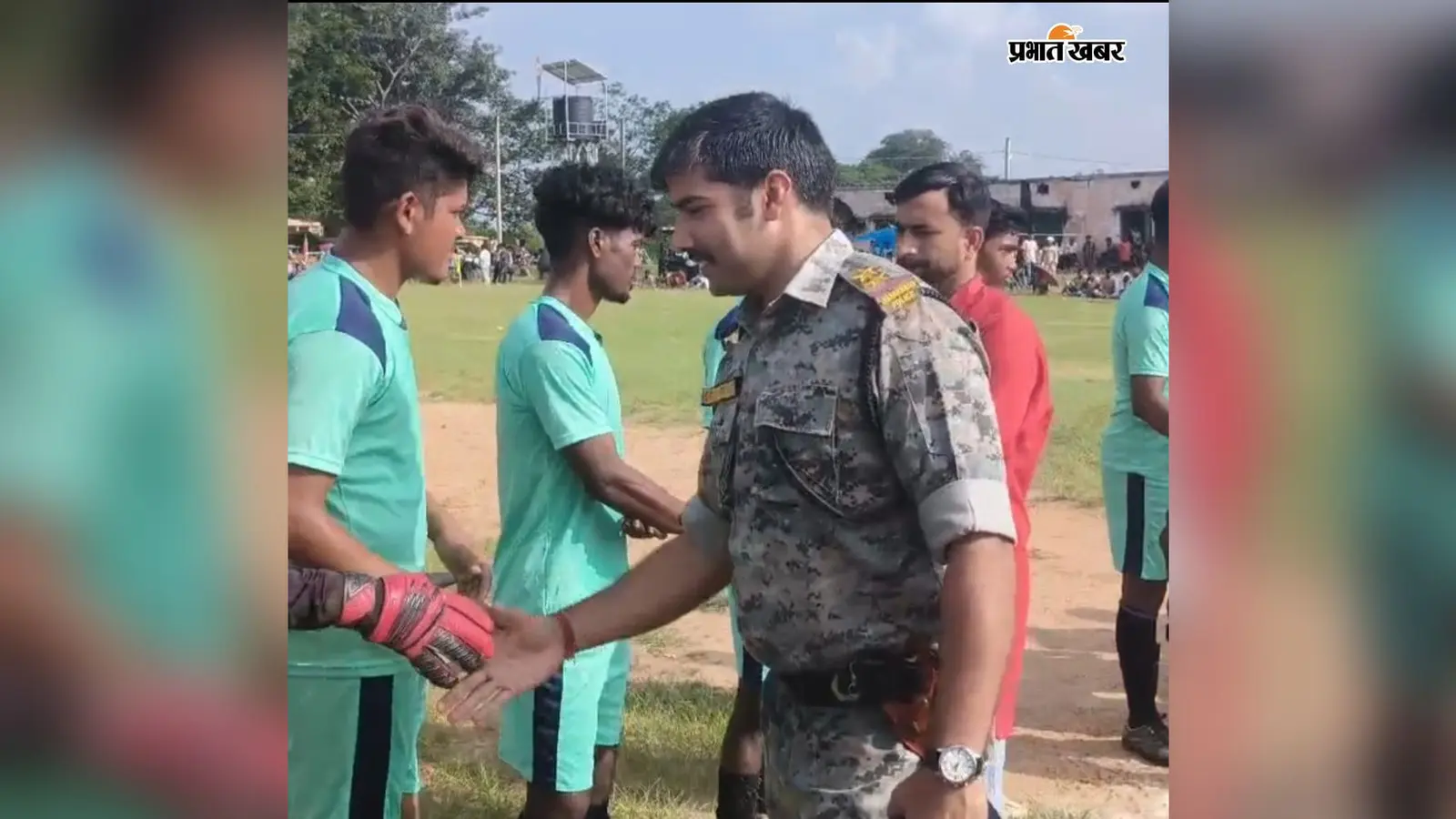 परसा में फुटबॉल का रोमांच शुरू, उद्घाटन मैच में नगर स्पॉटिंग क्लब ने मारी बाजी