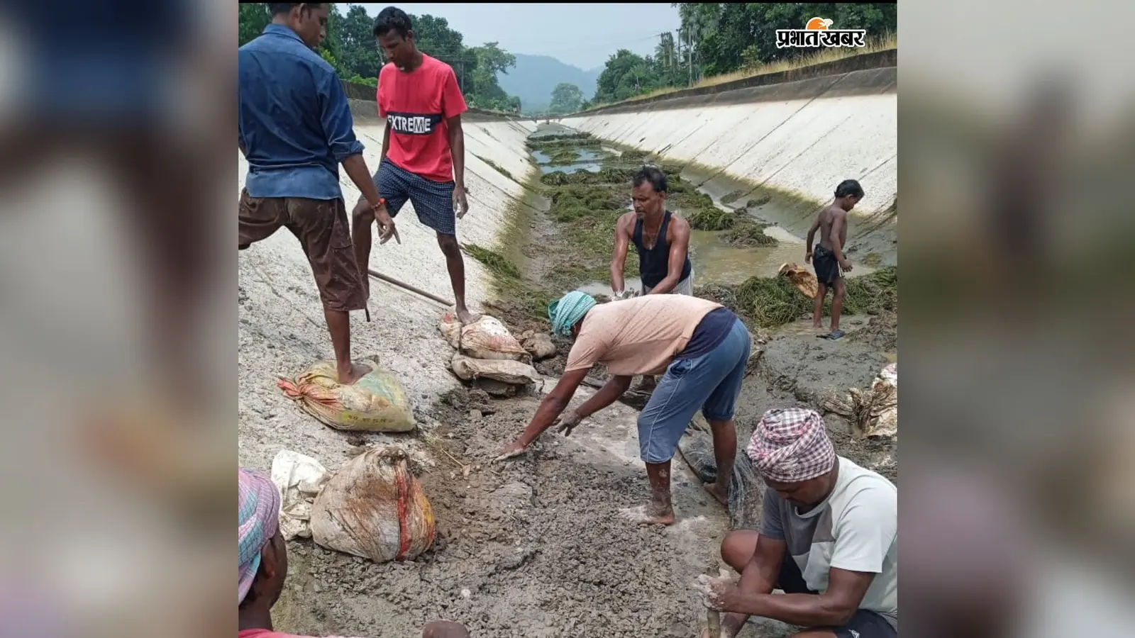 मयुराक्षी मुख्य नहर में फिर लीकेज, नुड़ुईबाथान के पास कराई गई मरम्मती
