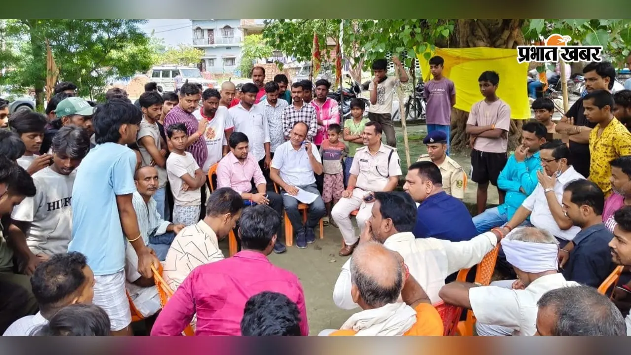 सीवान: तेतहली महावीरी मेला में डीजे-आर्केस्ट्रा पर रोक, धारदार हथियारों के प्रदर्शन पर भी प्रतिबंध